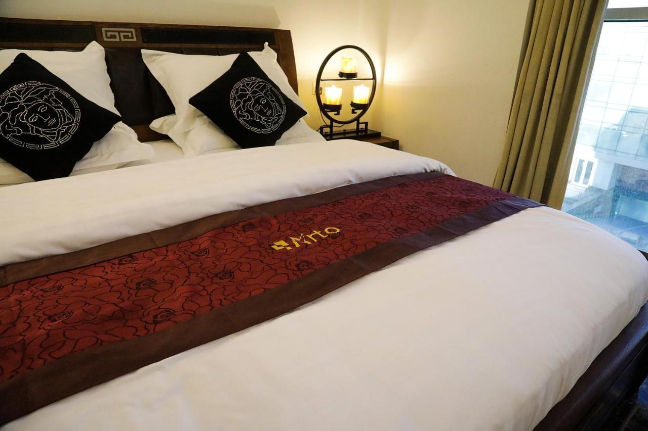 Arto Hotel